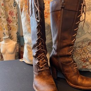 Frye Villager Lace Leather Lace Up Boots.
